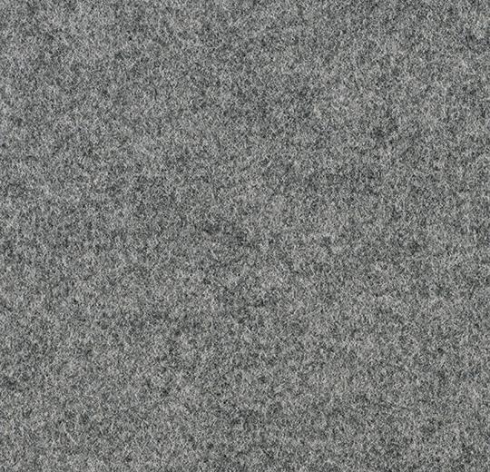 10700