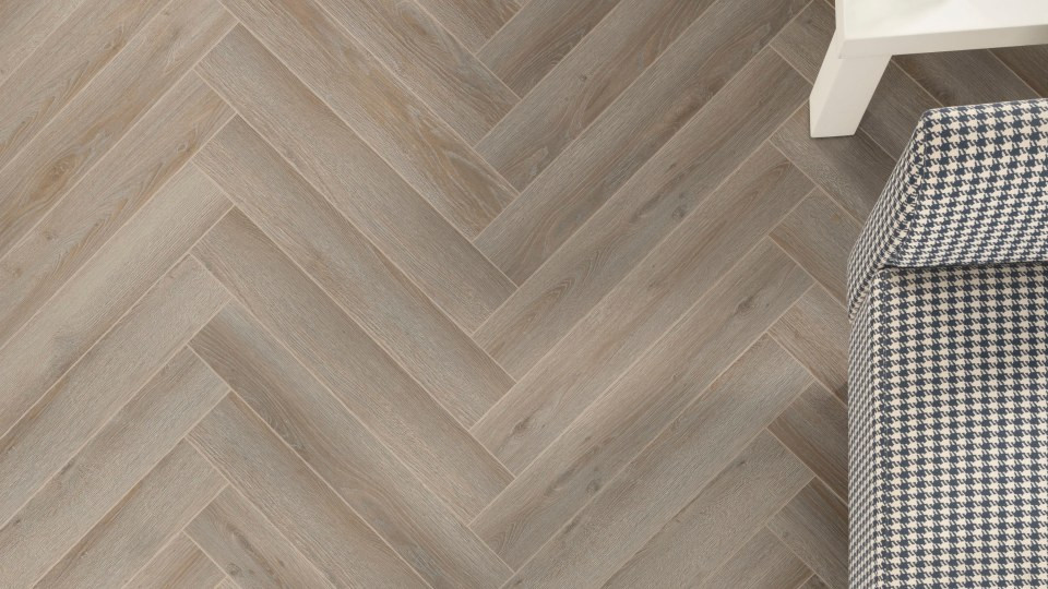 8001 Фаралия