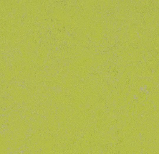 374235 green glow